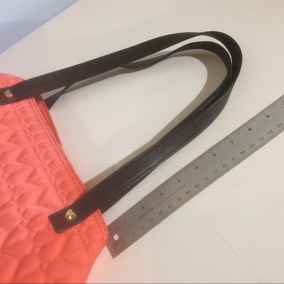 Betsey Johnson Pink Quilted Floral Interior Purse Bag Top Zip Black Accents - Picture 7 of 8